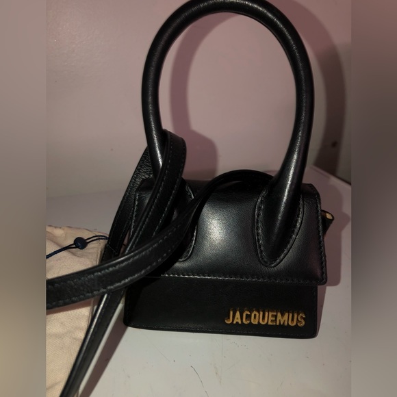 Authentic Jacquemus Le Chiquito - Picture 2 of 8